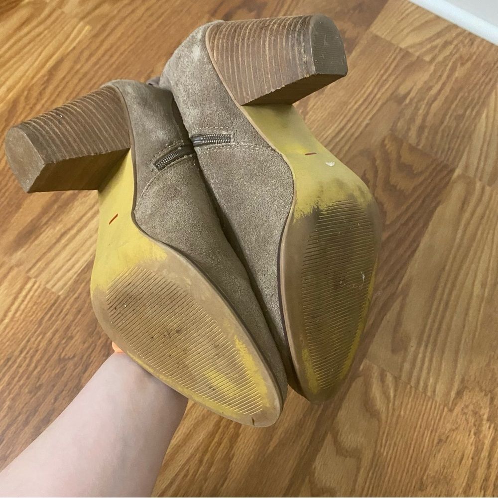 Steve Madden Ponncho Women’s leather Ankle Boots Fringe Western Taupe Suede 10 - Picture 10 of 12